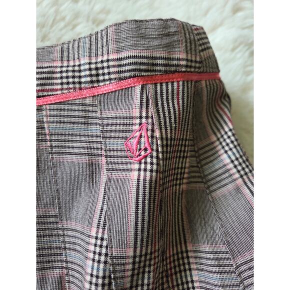 Volcom Plaid Pleated skirt size 3 y2k Style - Picture 8 of 8